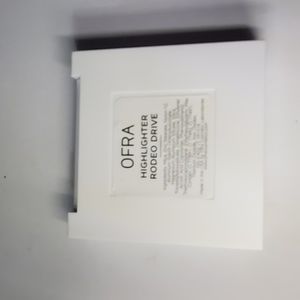 Ofra Rodeo Drive Highlighter